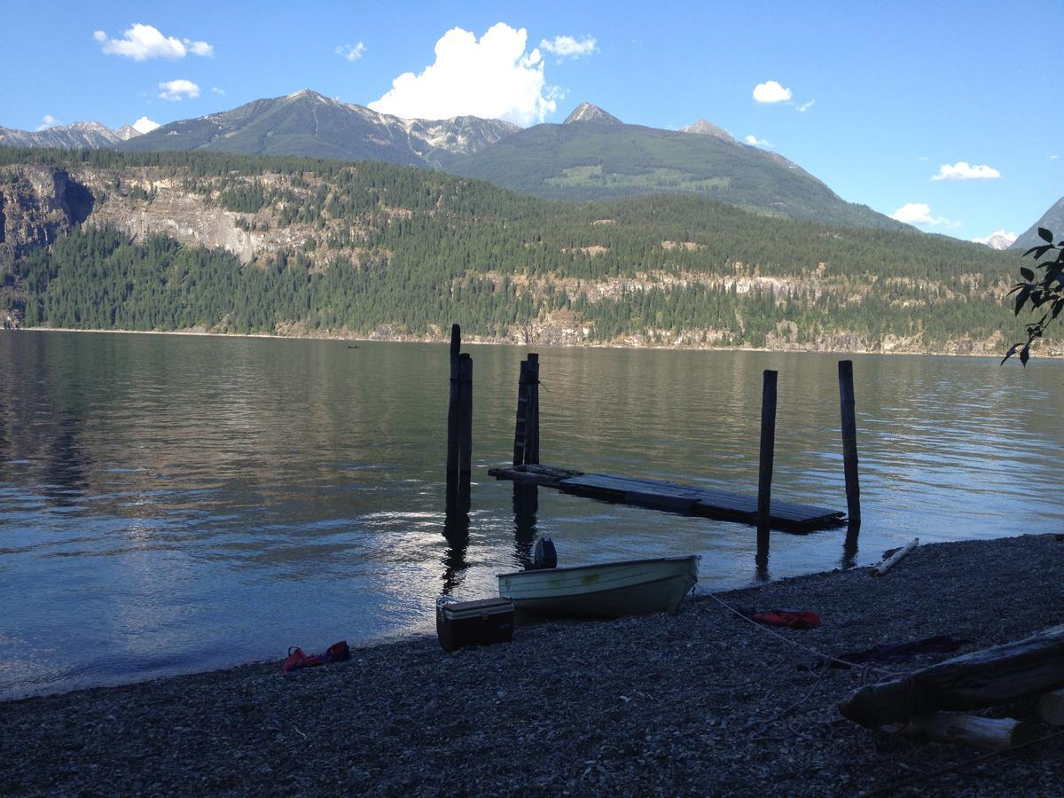 Cherry Cove Cabins Villa Kaslo Kültér fotó