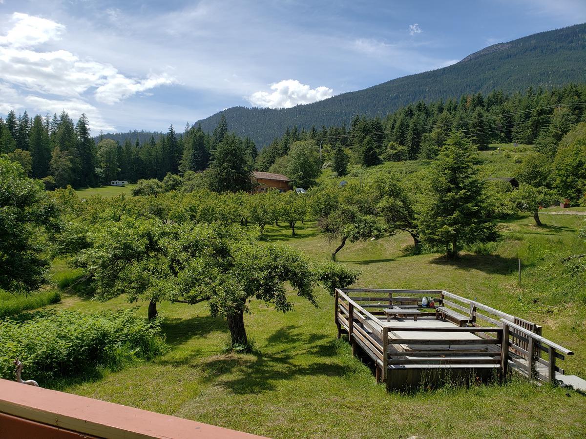 Cherry Cove Cabins Villa Kaslo Kültér fotó