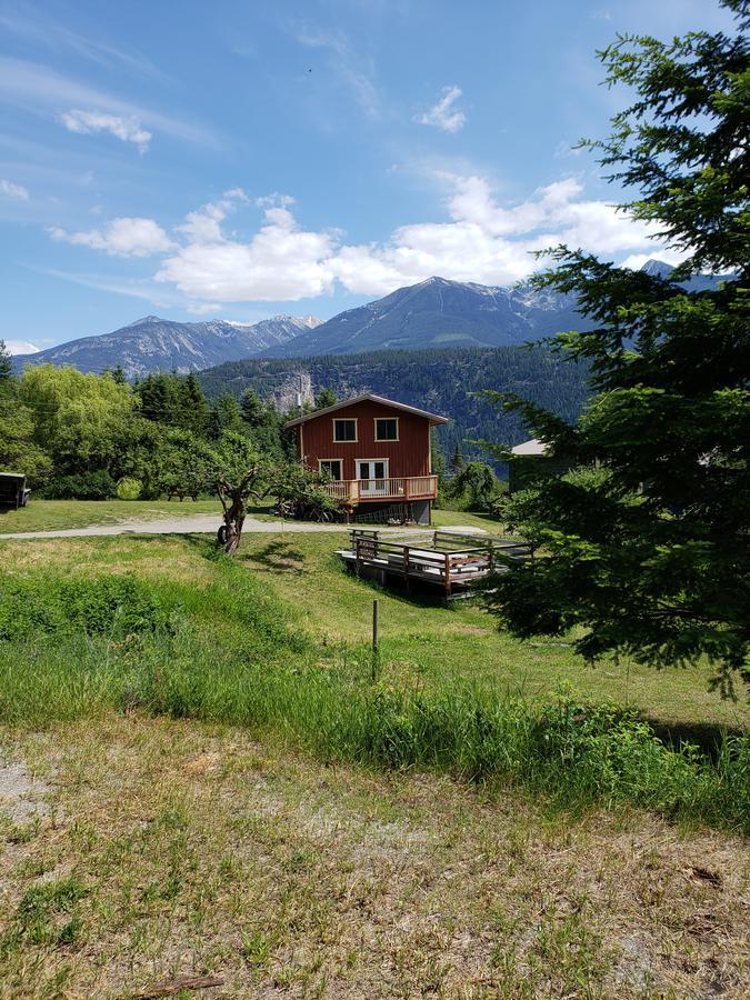 Cherry Cove Cabins Villa Kaslo Kültér fotó
